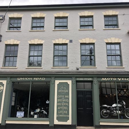 Union Road Moto Velo Accommodation Crediton Buitenkant foto