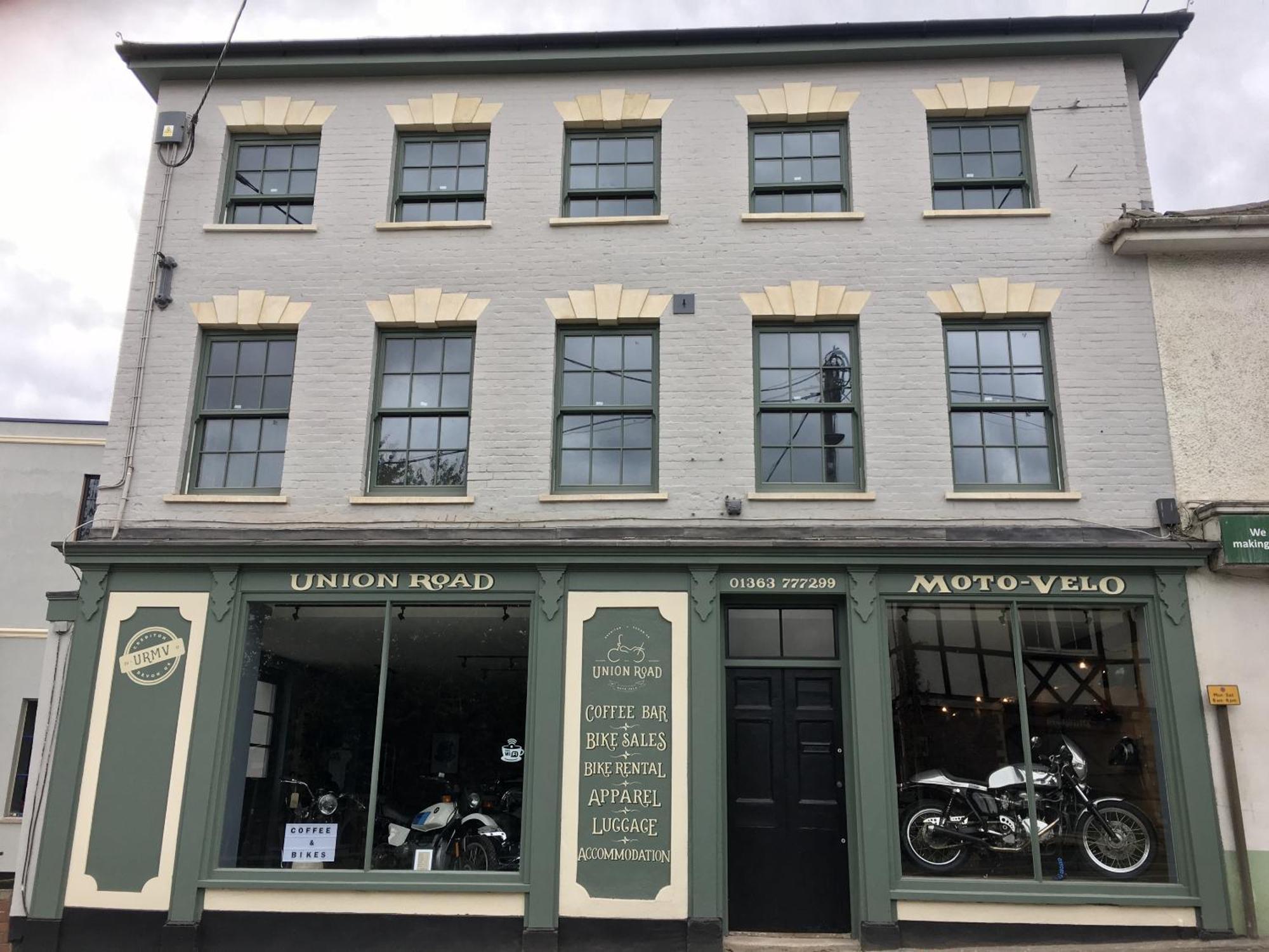 Union Road Moto Velo Accommodation Crediton Buitenkant foto