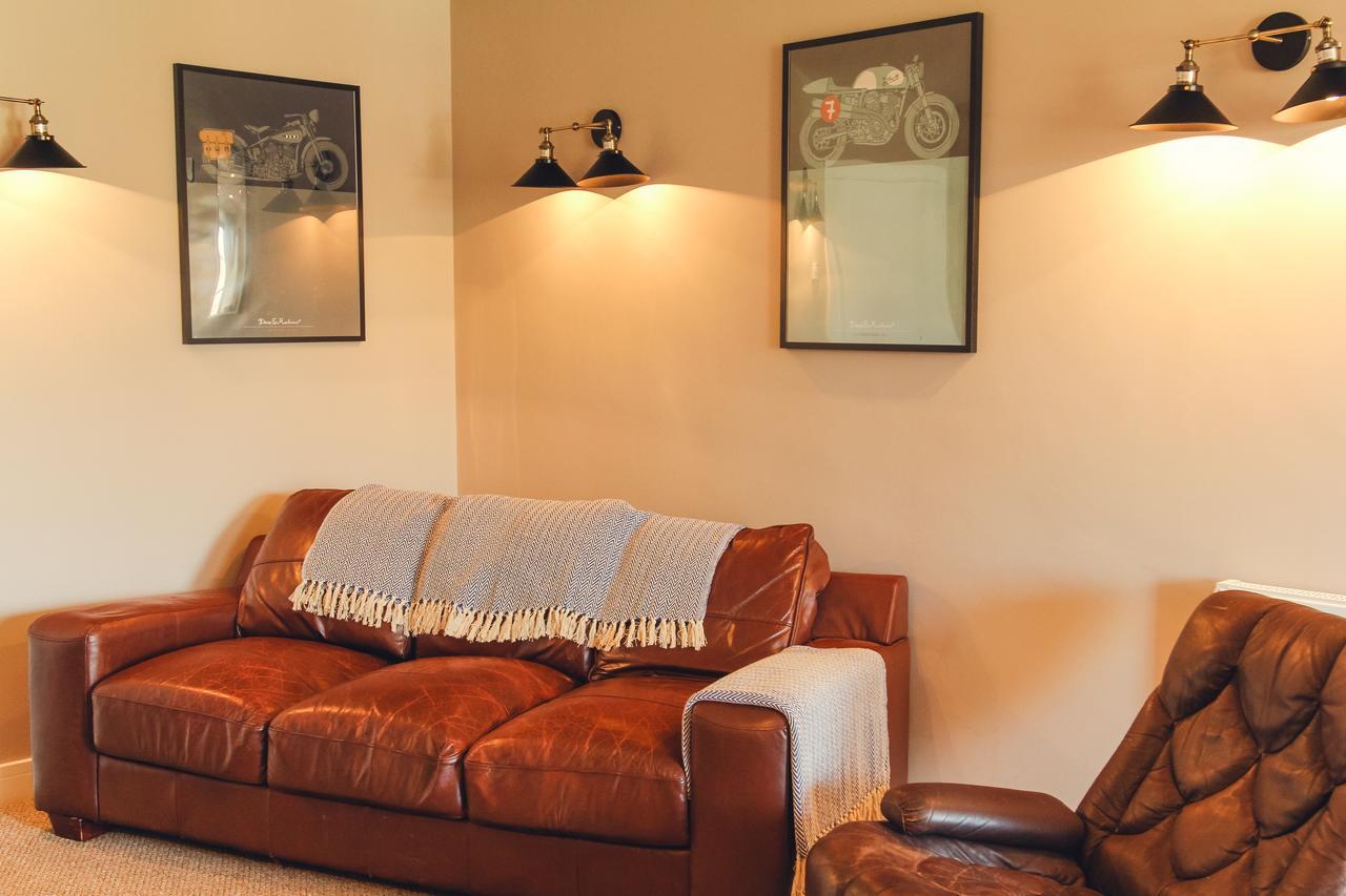 Union Road Moto Velo Accommodation Crediton Buitenkant foto